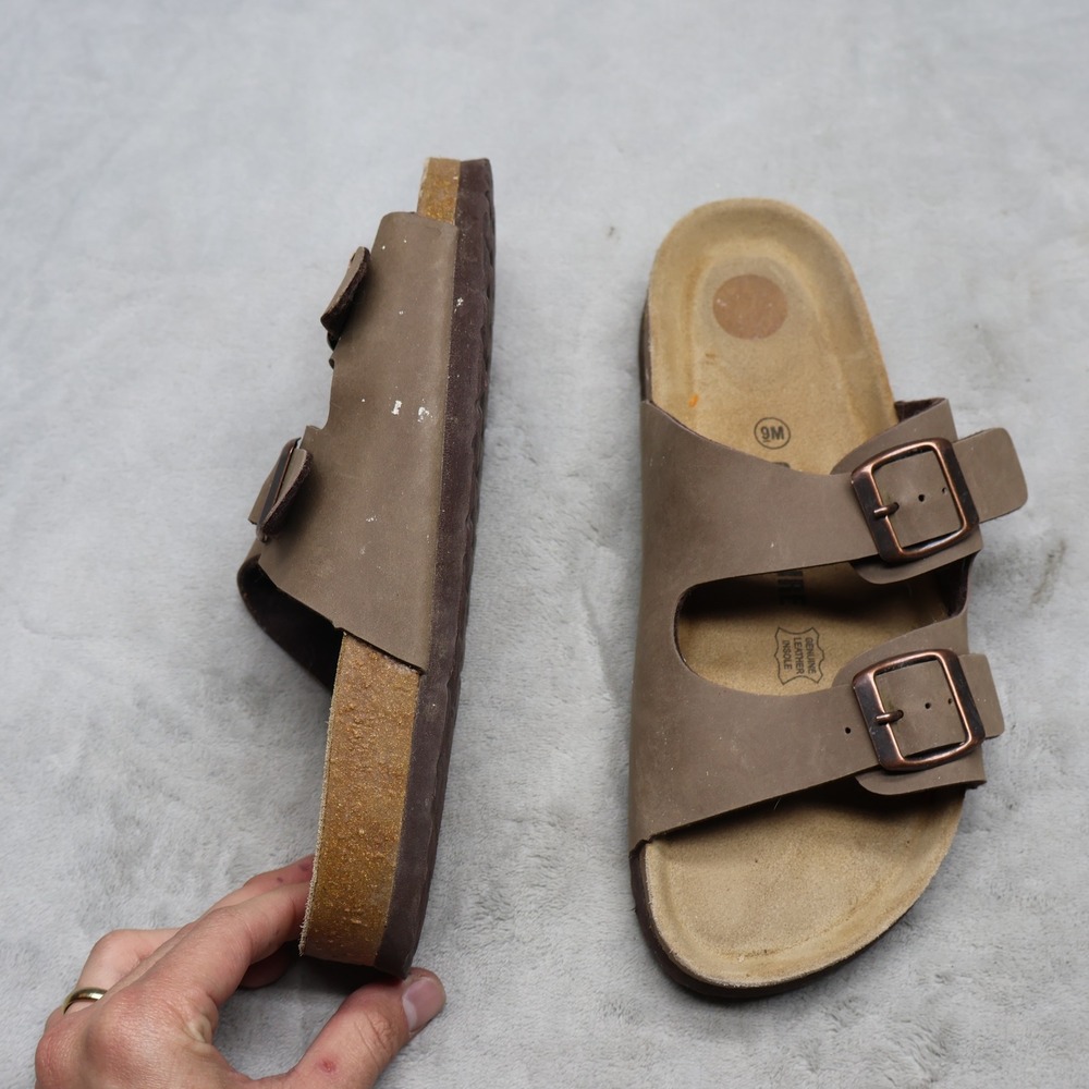 Cushionaire Womens 9M Sandals Brown Lane Cork Footbed Faux Leather Buckle Straps